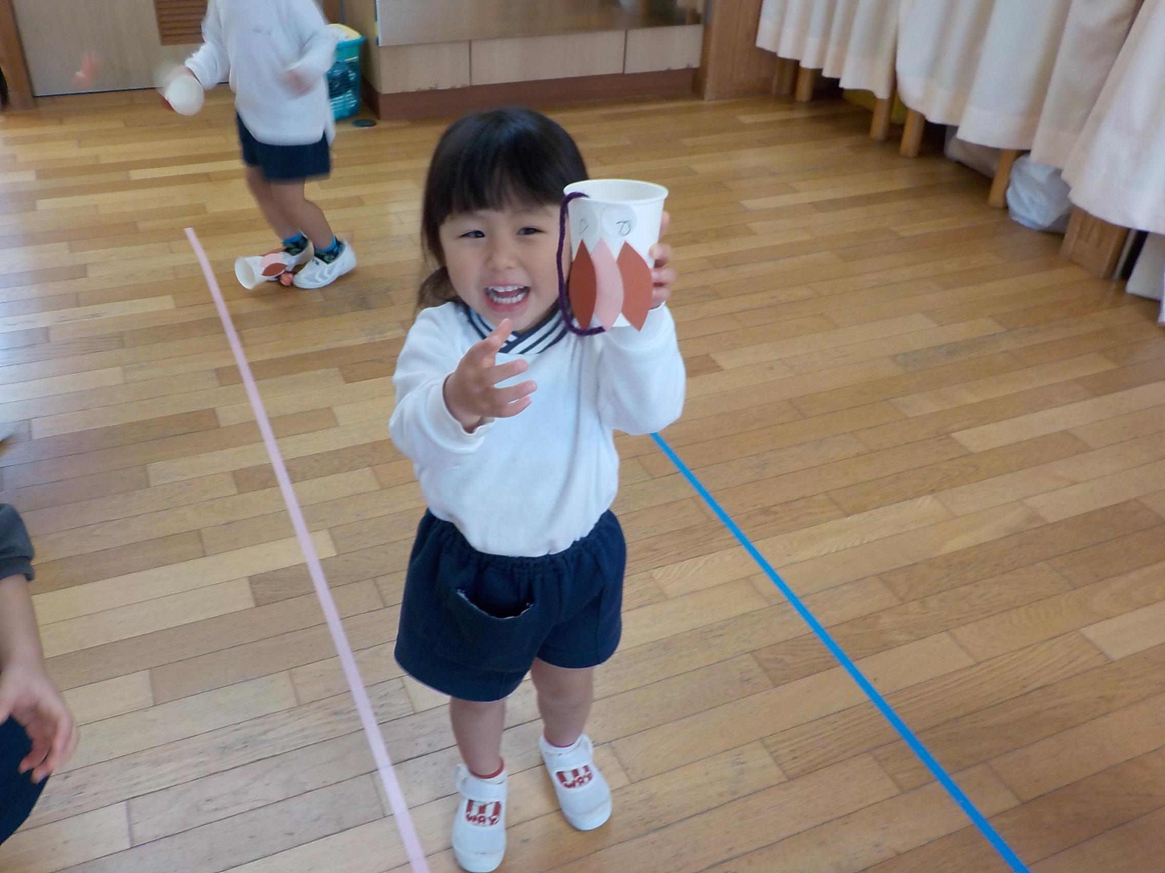 すみれ組　作って遊んでミノムシけん玉！