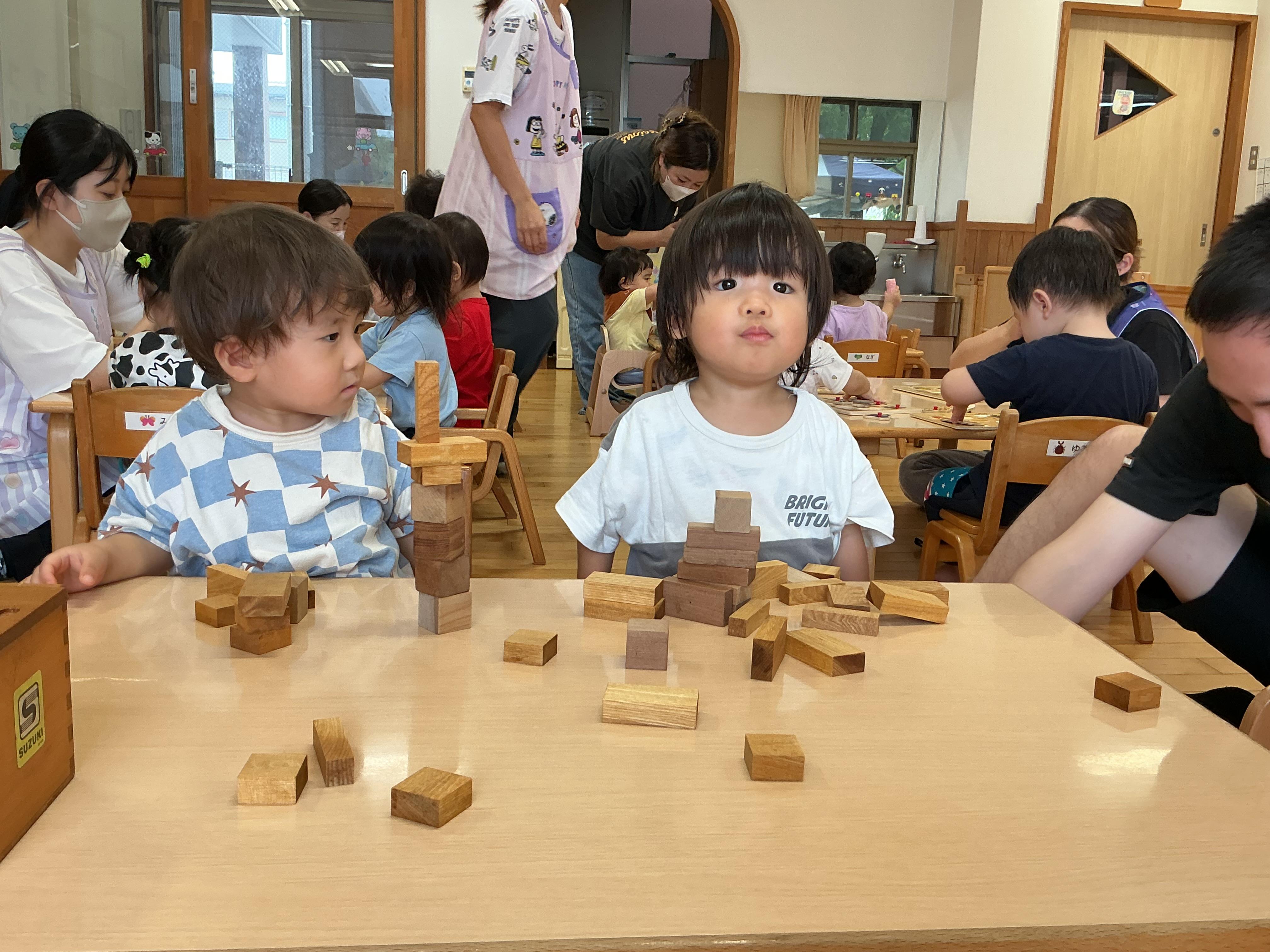 たんぽぽ組　かっこよく座ってあそべるよ！「コーナーあそび」