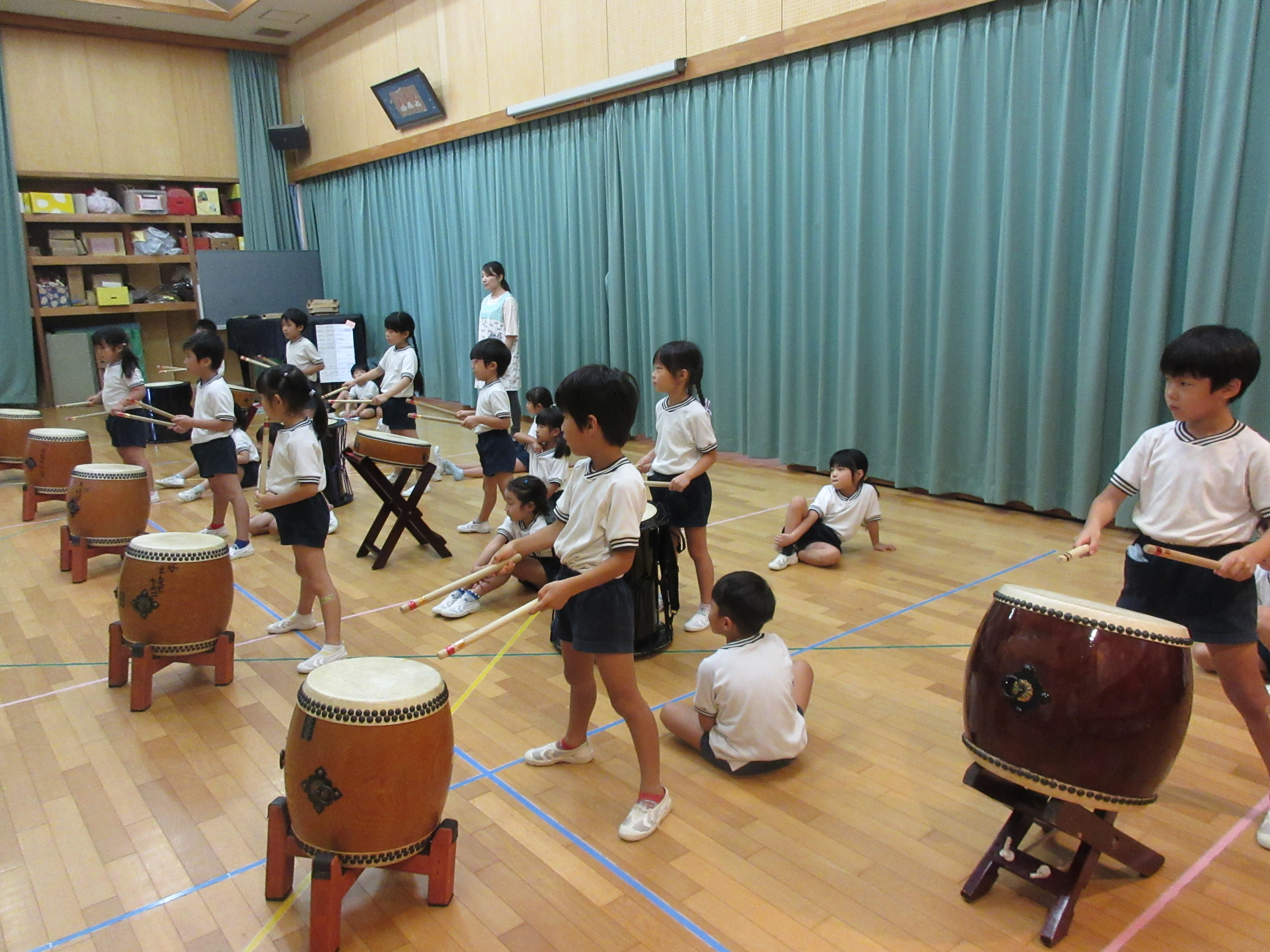 ひまわり組　和太鼓遊び