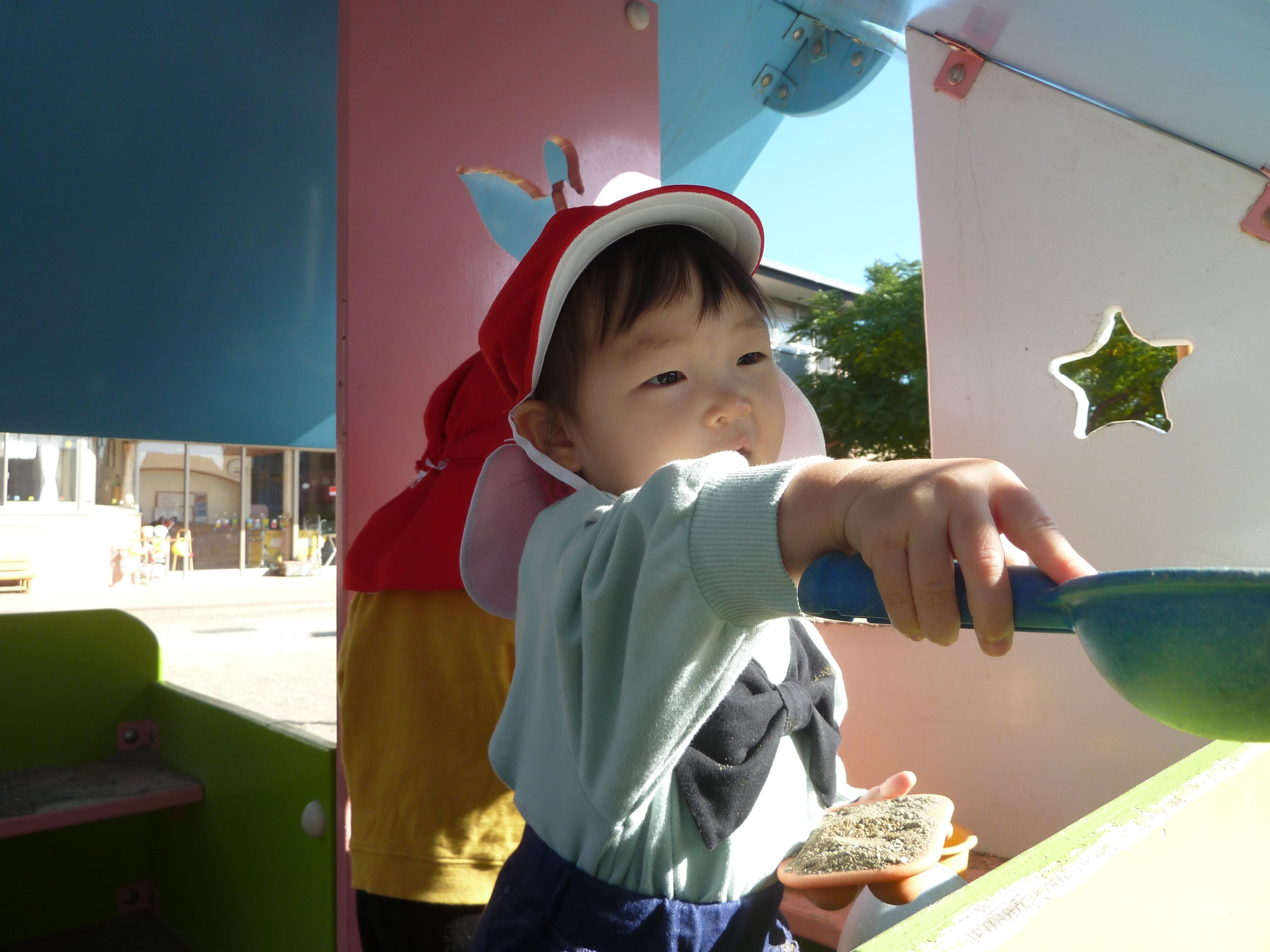 たんぽぽ組　お友だちとお外遊びたのしいね♡